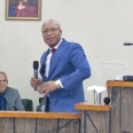 Mentiras do Pastor Kamalandua “ fazem vigília “ a Ministro Filipe Zau